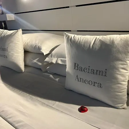 Baciami Ancora Couette-café